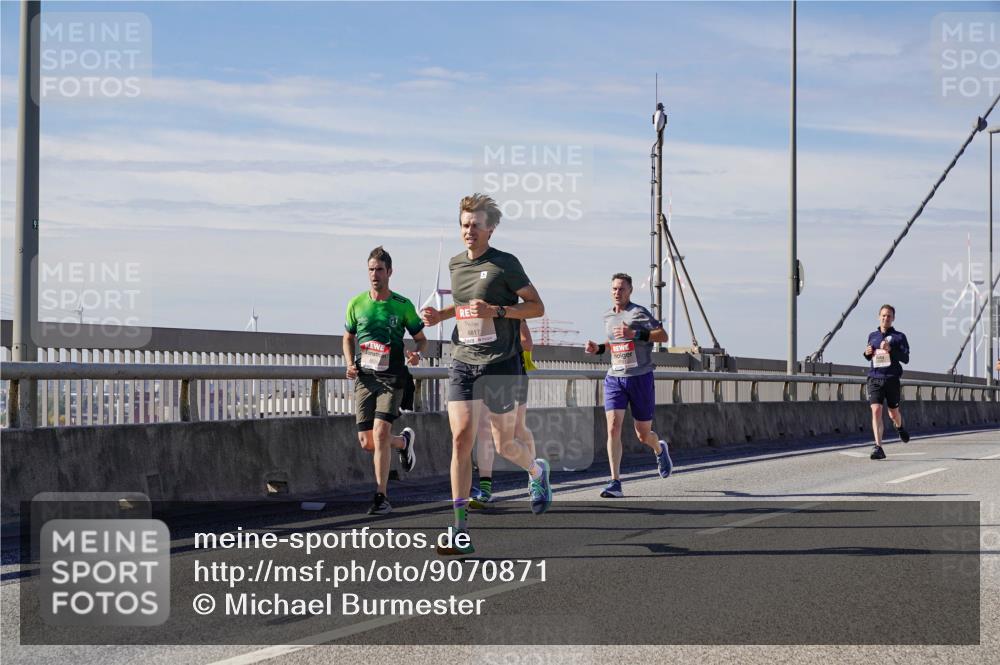 03.10.2025 - Köhlbrandbrückenlauf Michael Burmester http://msf.ph/oto/9070871 03.10.2025 12:35:21 Position 2 6817 meine-sportfotos.de