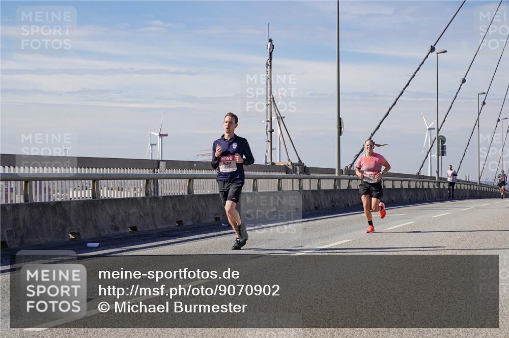 03.10.2025 - Köhlbrandbrückenlauf Michael Burmester http://msf.ph/oto/9070902 03.10.2025 12:35:25 Position 2  meine-sportfotos.de
