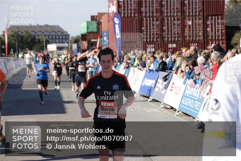 03.10.2025 - Köhlbrandbrückenlauf Jannik Wohlers http://msf.ph/oto/9070907 03.10.2025 13:14:51 Ziel 4202, 4224, 4406, 4533, 4869, 4890, 5054, 5525, 5535, 5682, 5686, 5711, 5760, 5761, 5814, 6017, 6293, 6316, 6344, 6448, 6815 meine-sportfotos.de