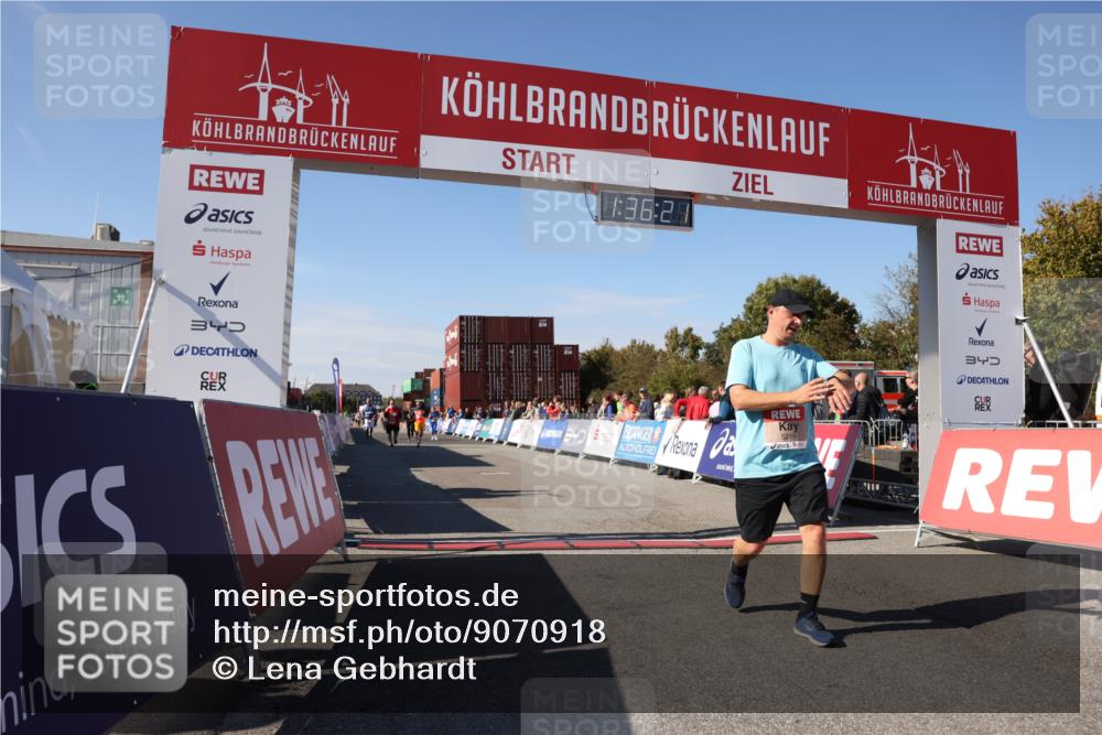 03.10.2025 - Köhlbrandbrückenlauf Lena Gebhardt http://msf.ph/oto/9070918 03.10.2025 13:36:22 Ziel 5045, 5219, 6003, 6004 meine-sportfotos.de