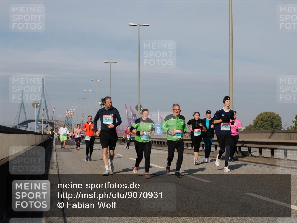 03.10.2025 - Köhlbrandbrückenlauf Fabian Wolf http://msf.ph/oto/9070931 03.10.2025 10:12:53 Position 3 3 meine-sportfotos.de