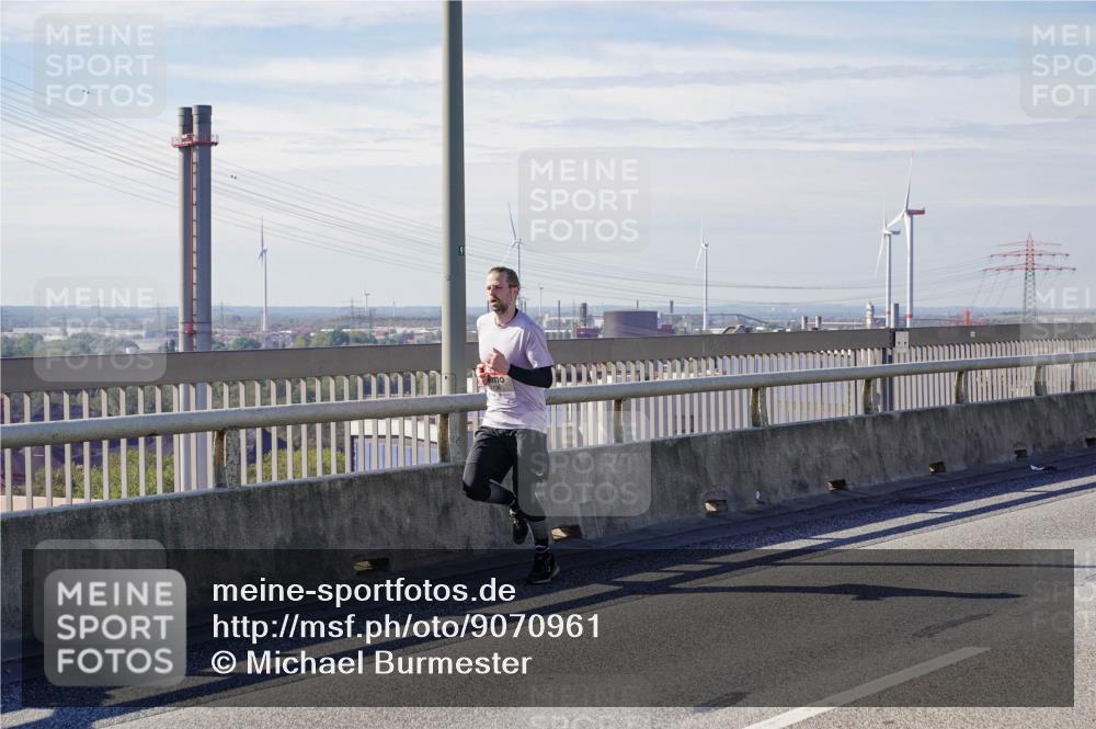 03.10.2025 - Köhlbrandbrückenlauf Michael Burmester http://msf.ph/oto/9070961 03.10.2025 12:35:37 Position 2  meine-sportfotos.de