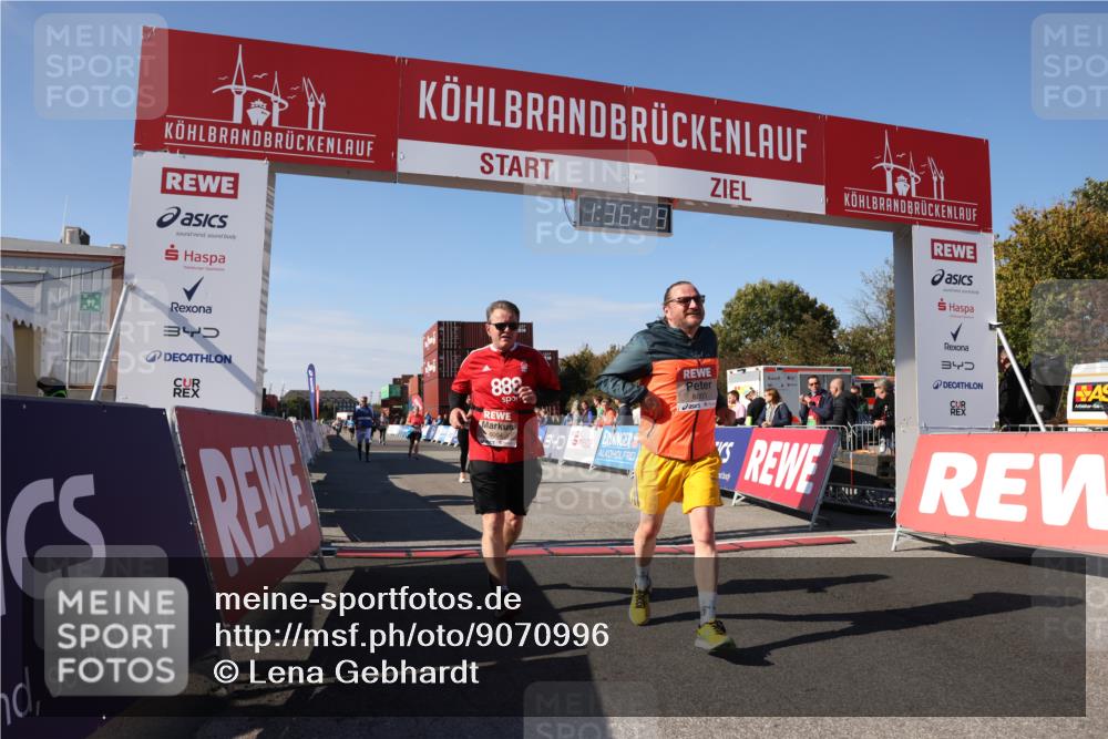 03.10.2025 - Köhlbrandbrückenlauf Lena Gebhardt http://msf.ph/oto/9070996 03.10.2025 13:36:29 Ziel 4735, 5219, 5278, 6003, 6004 meine-sportfotos.de