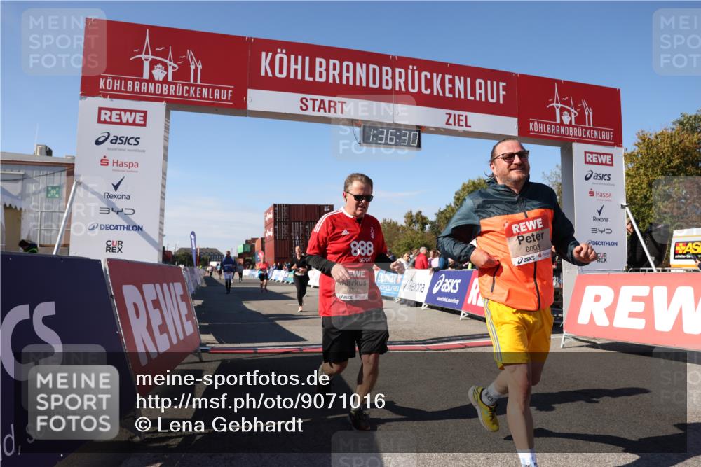 03.10.2025 - Köhlbrandbrückenlauf Lena Gebhardt http://msf.ph/oto/9071016 03.10.2025 13:36:30 Ziel 4735, 5199, 5219, 5278, 6003, 6004 meine-sportfotos.de