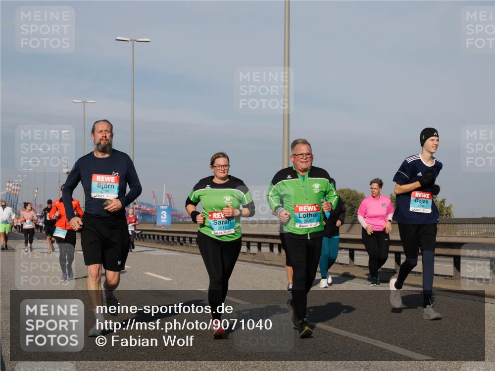 03.10.2025 - Köhlbrandbrückenlauf Fabian Wolf http://msf.ph/oto/9071040 03.10.2025 10:12:55 Position 3 2595, 2011, 2020, 2596 meine-sportfotos.de