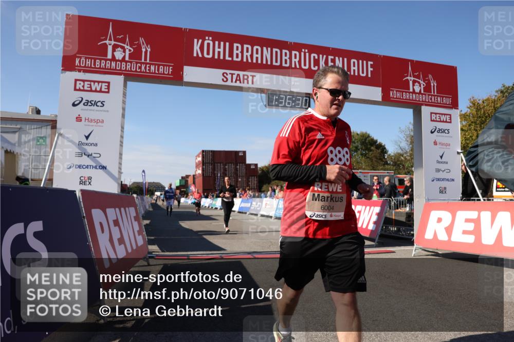 03.10.2025 - Köhlbrandbrückenlauf Lena Gebhardt http://msf.ph/oto/9071046 03.10.2025 13:36:31 Ziel 4735, 5199, 5278, 6003, 6004 meine-sportfotos.de