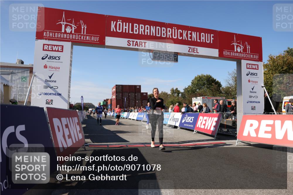 03.10.2025 - Köhlbrandbrückenlauf Lena Gebhardt http://msf.ph/oto/9071078 03.10.2025 13:36:33 Ziel 4735, 5199, 5278, 5585, 6003, 6004, 6023, 6825 meine-sportfotos.de