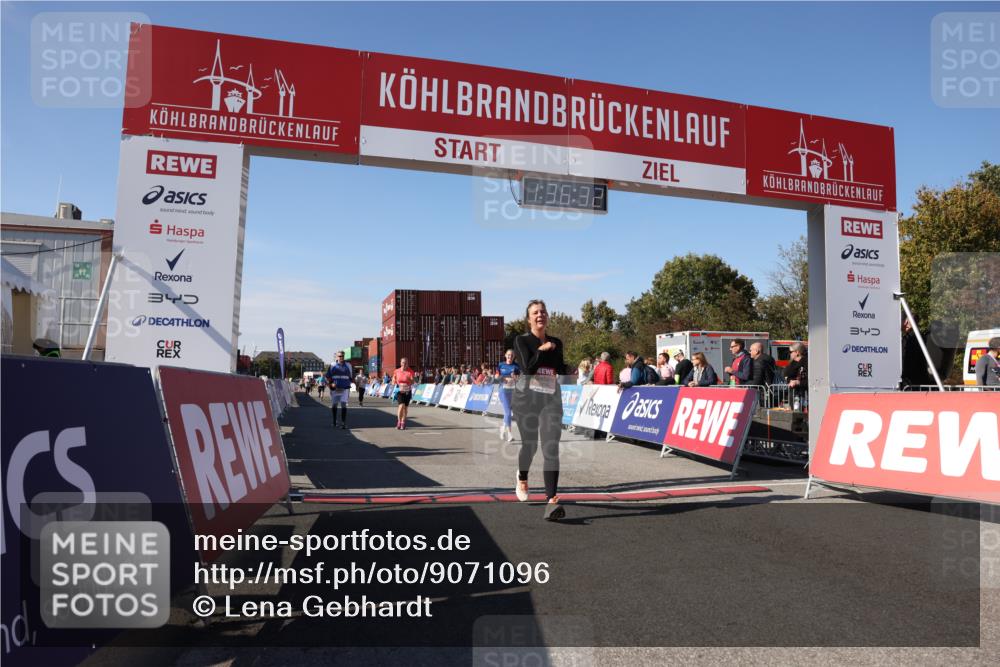 03.10.2025 - Köhlbrandbrückenlauf Lena Gebhardt http://msf.ph/oto/9071096 03.10.2025 13:36:33 Ziel 4735, 5199, 5278, 5585, 6003, 6004, 6023, 6825 meine-sportfotos.de