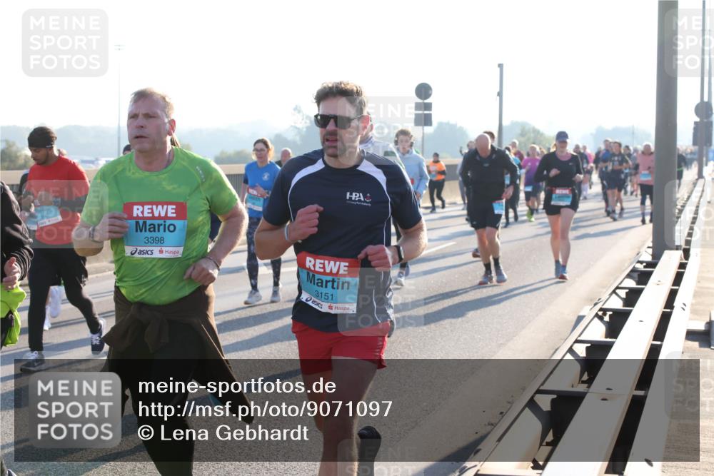 03.10.2025 - Köhlbrandbrückenlauf Lena Gebhardt http://msf.ph/oto/9071097 03.10.2025 09:24:33 Position 1 3398, 3151 meine-sportfotos.de