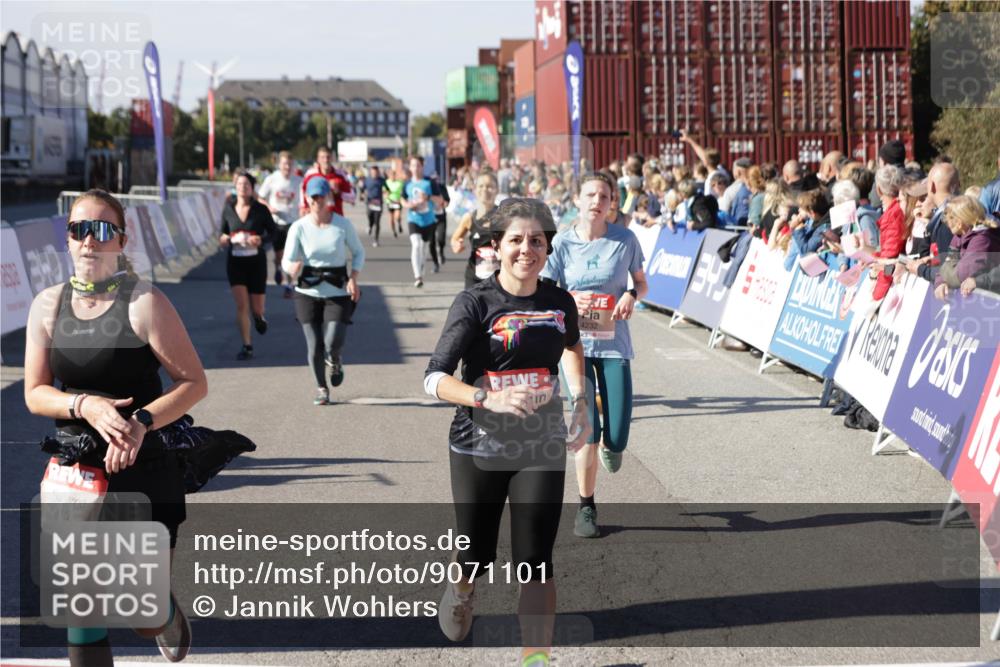 03.10.2025 - Köhlbrandbrückenlauf Jannik Wohlers http://msf.ph/oto/9071101 03.10.2025 13:14:58 Ziel 4224, 4232, 4244, 4282, 4406, 4784, 4890, 5054, 5173, 5525, 5535, 5737, 5760, 5761, 5814, 6017, 6128, 6129, 6293, 6344, 6454, 6815 meine-sportfotos.de