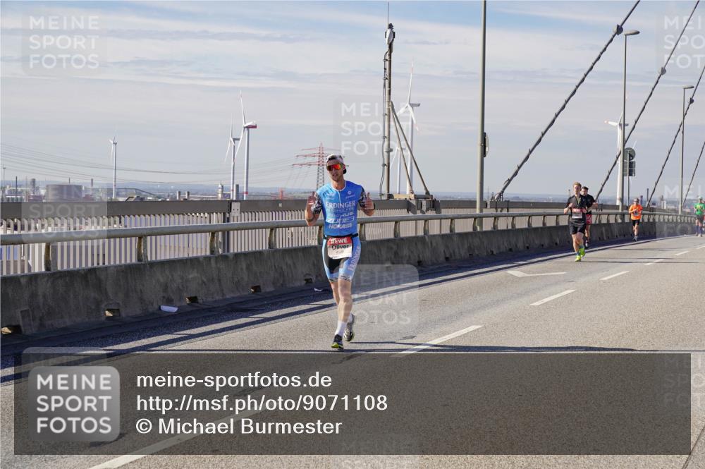 03.10.2025 - Köhlbrandbrückenlauf Michael Burmester http://msf.ph/oto/9071108 03.10.2025 12:35:56 Position 2  meine-sportfotos.de
