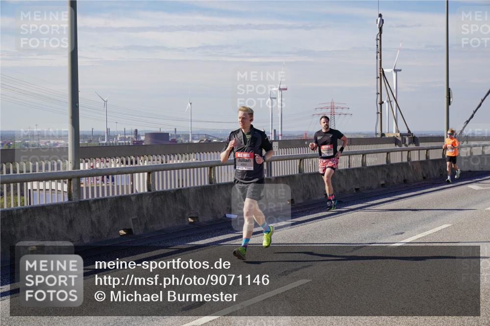 03.10.2025 - Köhlbrandbrückenlauf Michael Burmester http://msf.ph/oto/9071146 03.10.2025 12:36:02 Position 2  meine-sportfotos.de