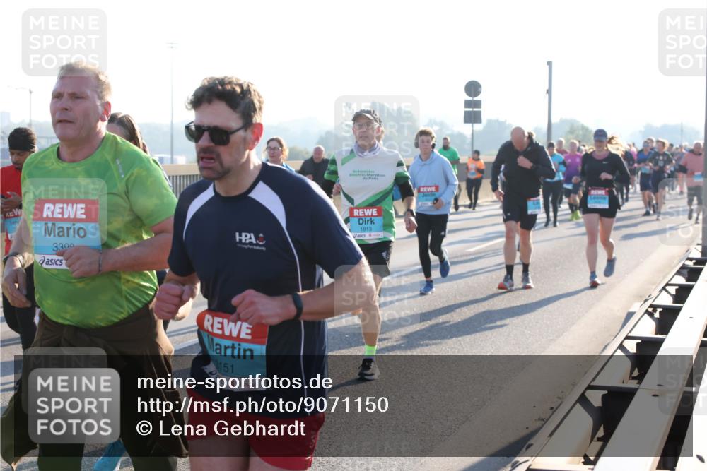 03.10.2025 - Köhlbrandbrückenlauf Lena Gebhardt http://msf.ph/oto/9071150 03.10.2025 09:24:33 Position 1 3300, 3151, 1813 meine-sportfotos.de