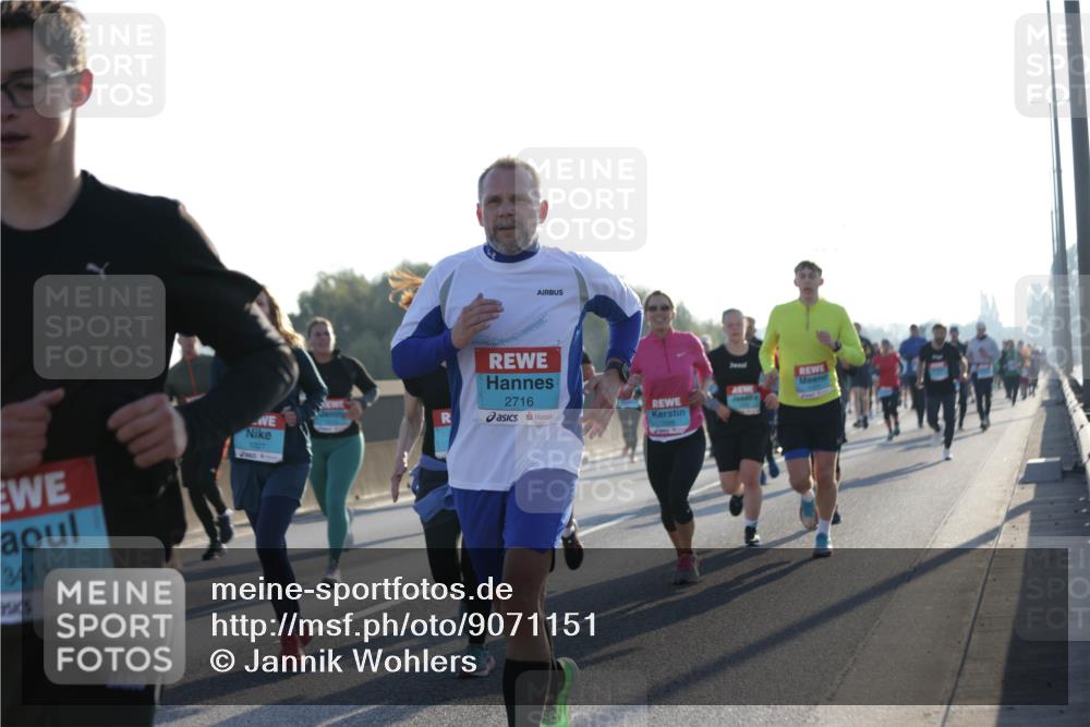 03.10.2025 - Köhlbrandbrückenlauf Jannik Wohlers http://msf.ph/oto/9071151 03.10.2025 09:17:46 Position 3 3411, 1327, 2716 meine-sportfotos.de