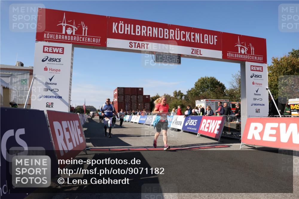 03.10.2025 - Köhlbrandbrückenlauf Lena Gebhardt http://msf.ph/oto/9071182 03.10.2025 13:36:37 Ziel 4735, 5199, 5278, 5585, 5767, 6003, 6004, 6023, 6825 meine-sportfotos.de