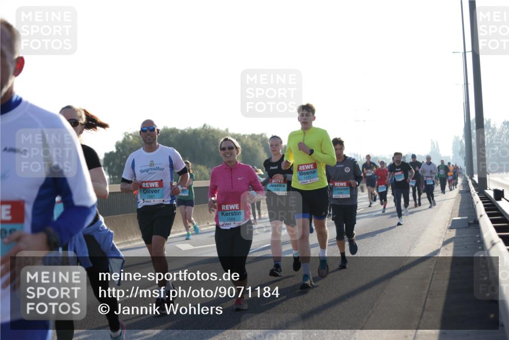 03.10.2025 - Köhlbrandbrückenlauf Jannik Wohlers http://msf.ph/oto/9071184 03.10.2025 09:17:47 Position 3 1567, 1566, 1335, 1111 meine-sportfotos.de