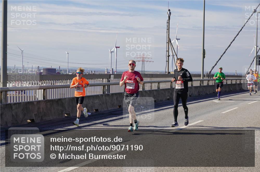03.10.2025 - Köhlbrandbrückenlauf Michael Burmester http://msf.ph/oto/9071190 03.10.2025 12:36:06 Position 2 6016, 4233 meine-sportfotos.de