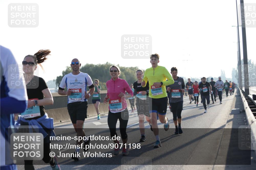 03.10.2025 - Köhlbrandbrückenlauf Jannik Wohlers http://msf.ph/oto/9071198 03.10.2025 09:17:47 Position 3 1331, 1567, 1111, 1335, 1566 meine-sportfotos.de