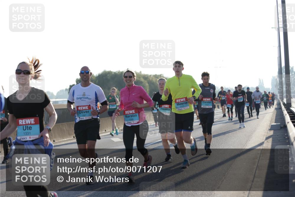 03.10.2025 - Köhlbrandbrückenlauf Jannik Wohlers http://msf.ph/oto/9071207 03.10.2025 09:17:47 Position 3 1331, 1567, 1566, 1335, 1111, 2587 meine-sportfotos.de