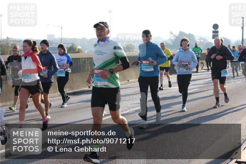 03.10.2025 - Köhlbrandbrückenlauf Lena Gebhardt http://msf.ph/oto/9071217 03.10.2025 09:24:34 Position 1 1446, 41, 2194, 1813, 2111 meine-sportfotos.de