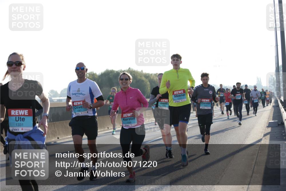 03.10.2025 - Köhlbrandbrückenlauf Jannik Wohlers http://msf.ph/oto/9071220 03.10.2025 09:17:48 Position 3 1331, 1567, 1566, 1335, 1111, 2587 meine-sportfotos.de