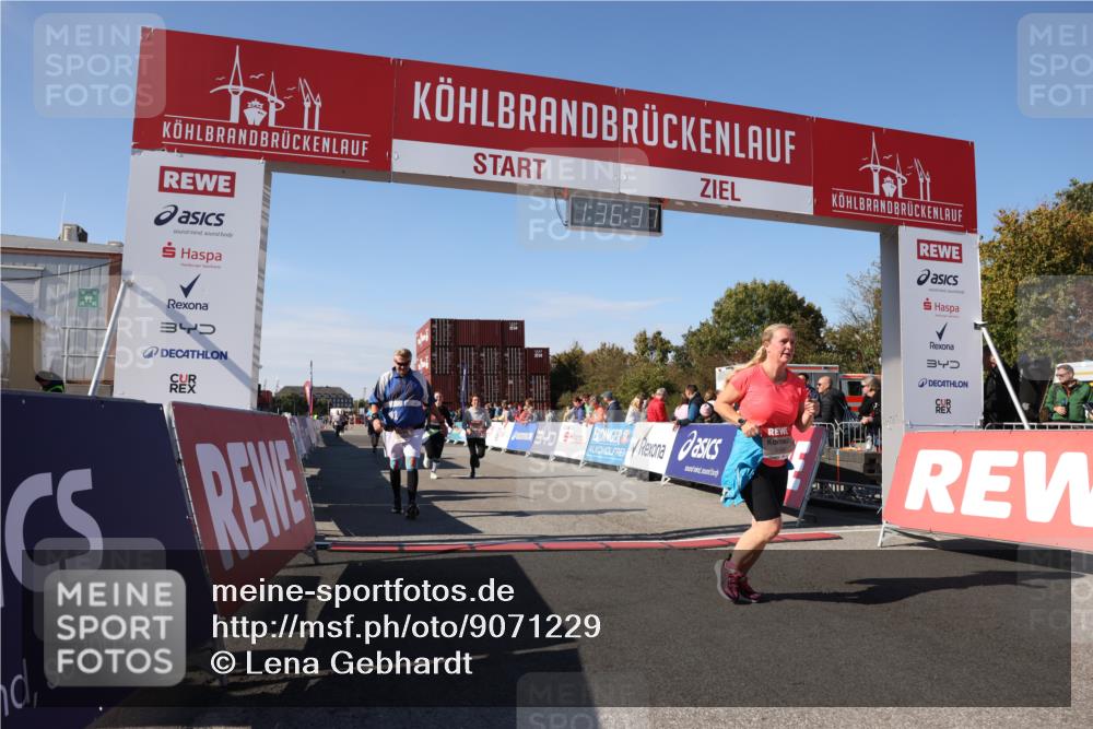 03.10.2025 - Köhlbrandbrückenlauf Lena Gebhardt http://msf.ph/oto/9071229 03.10.2025 13:36:38 Ziel 4735, 5199, 5278, 5585, 5767, 6003, 6004, 6023, 6825 meine-sportfotos.de
