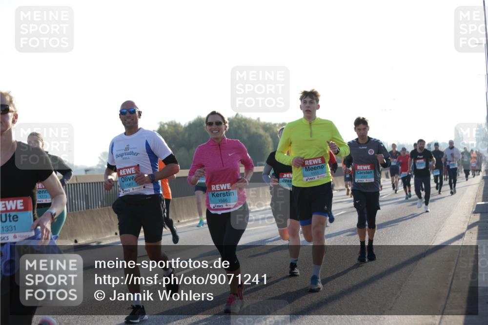 03.10.2025 - Köhlbrandbrückenlauf Jannik Wohlers http://msf.ph/oto/9071241 03.10.2025 09:17:48 Position 3 1331, 1773, 1567, 1566, 1111, 2587, 1335 meine-sportfotos.de