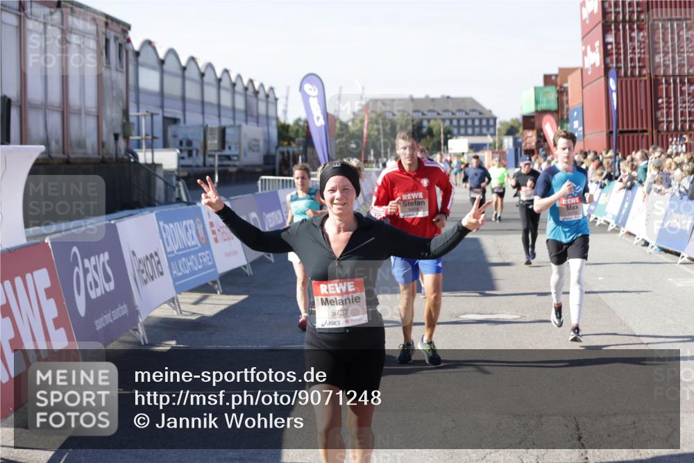03.10.2025 - Köhlbrandbrückenlauf Jannik Wohlers http://msf.ph/oto/9071248 03.10.2025 13:15:01 Ziel 4232, 4244, 4282, 4406, 4784, 5054, 5173, 5525, 5535, 5737, 6017, 6128, 6129, 6293, 6454, 6810, 6815 meine-sportfotos.de