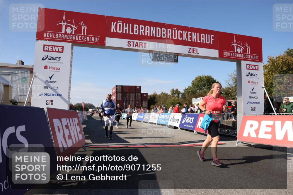 03.10.2025 - Köhlbrandbrückenlauf Lena Gebhardt http://msf.ph/oto/9071255 03.10.2025 13:36:38 Ziel 4735, 5199, 5278, 5585, 5767, 6003, 6004, 6023, 6825 meine-sportfotos.de