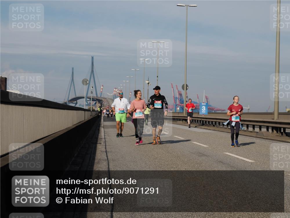 03.10.2025 - Köhlbrandbrückenlauf Fabian Wolf http://msf.ph/oto/9071291 03.10.2025 10:13:02 Position 3  meine-sportfotos.de