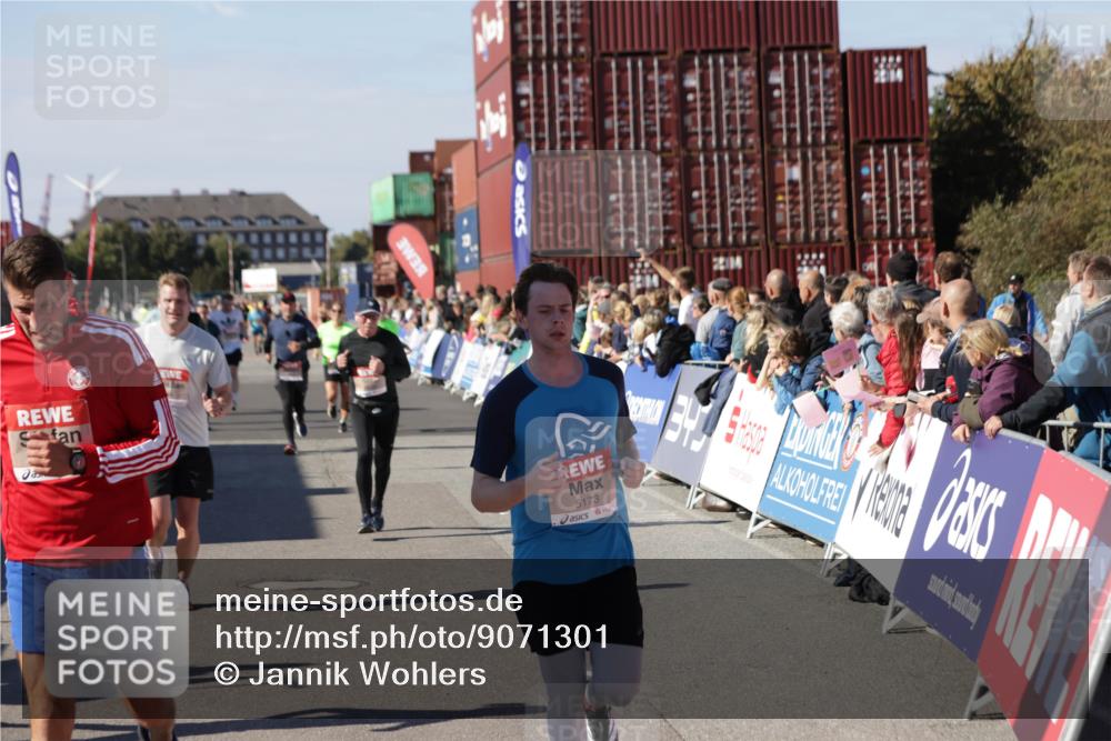 03.10.2025 - Köhlbrandbrückenlauf Jannik Wohlers http://msf.ph/oto/9071301 03.10.2025 13:15:03 Ziel 4090, 4232, 4244, 4282, 4406, 4784, 5054, 5173, 5737, 6017, 6128, 6129, 6189, 6249, 6252, 6293, 6454, 6810, 6815 meine-sportfotos.de