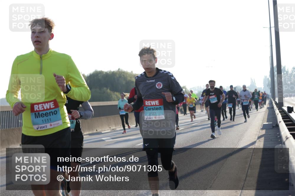 03.10.2025 - Köhlbrandbrückenlauf Jannik Wohlers http://msf.ph/oto/9071305 03.10.2025 09:17:49 Position 3 1111, 2587 meine-sportfotos.de