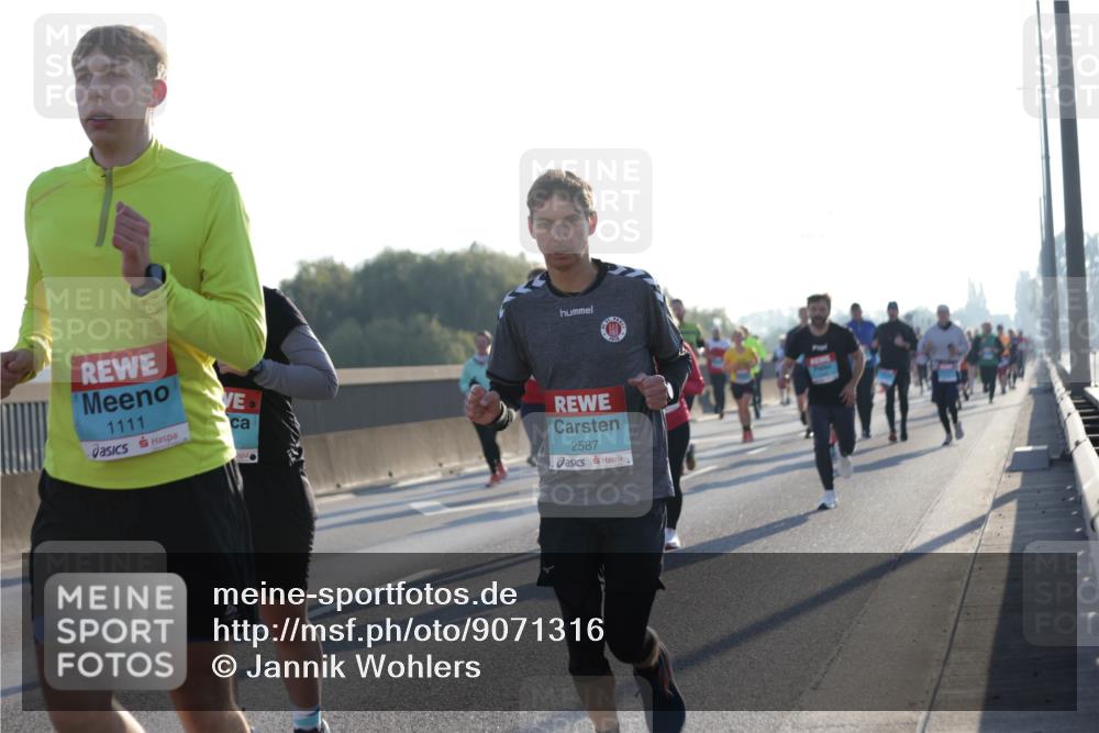 03.10.2025 - Köhlbrandbrückenlauf Jannik Wohlers http://msf.ph/oto/9071316 03.10.2025 09:17:49 Position 3 1111, 2587 meine-sportfotos.de