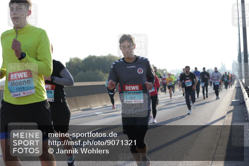 03.10.2025 - Köhlbrandbrückenlauf Jannik Wohlers http://msf.ph/oto/9071321 03.10.2025 09:17:49 Position 3 1111, 2587 meine-sportfotos.de
