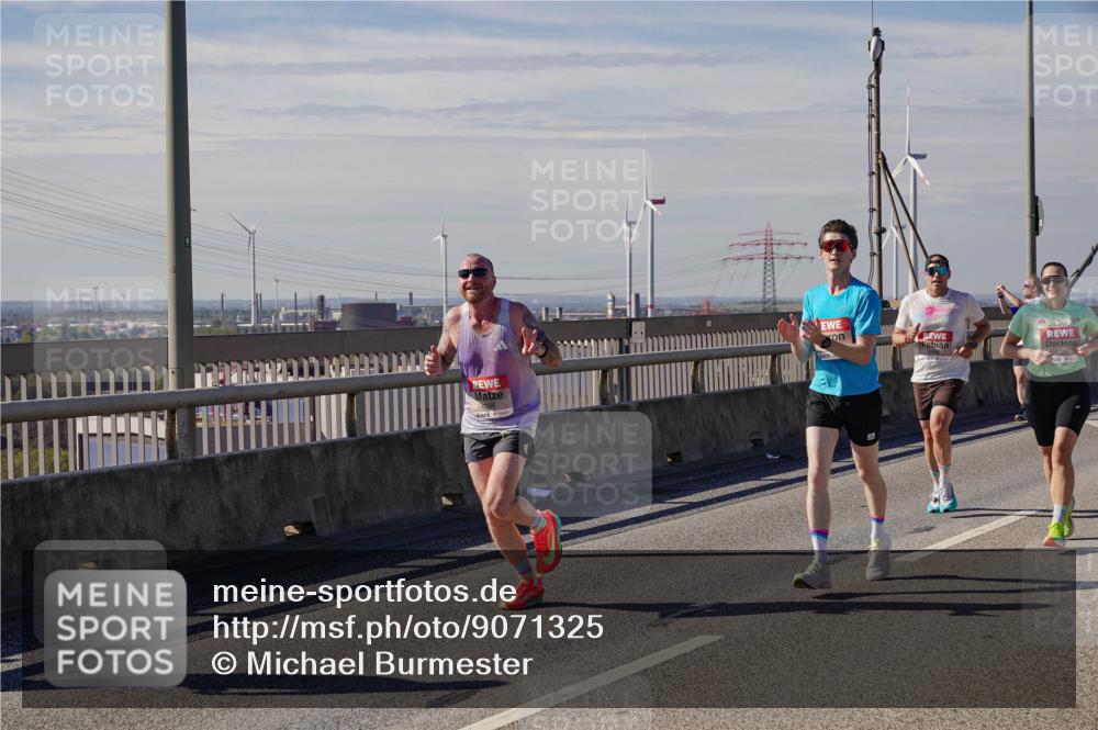 03.10.2025 - Köhlbrandbrückenlauf Michael Burmester http://msf.ph/oto/9071325 03.10.2025 12:36:17 Position 2  meine-sportfotos.de