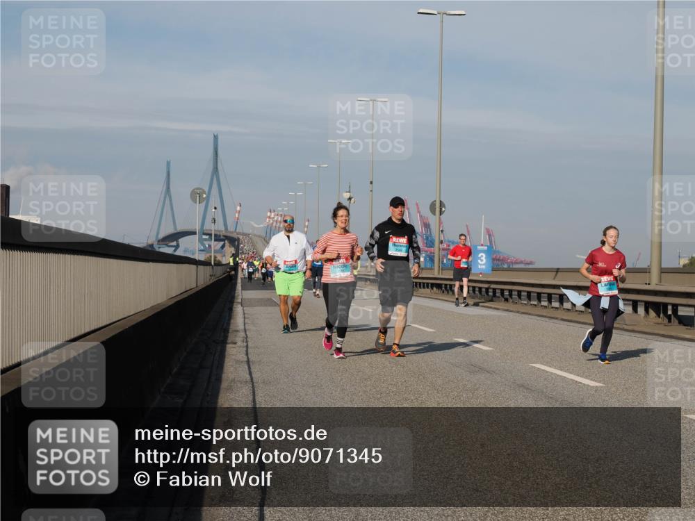 03.10.2025 - Köhlbrandbrückenlauf Fabian Wolf http://msf.ph/oto/9071345 03.10.2025 10:13:03 Position 3 3 meine-sportfotos.de