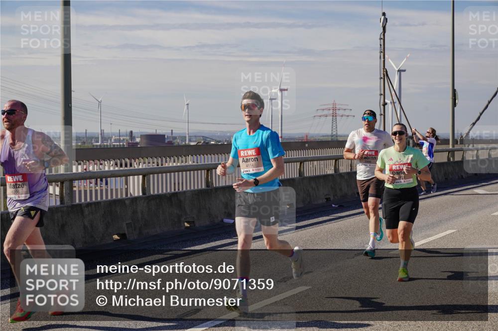 03.10.2025 - Köhlbrandbrückenlauf Michael Burmester http://msf.ph/oto/9071359 03.10.2025 12:36:18 Position 2 6206, 4114 meine-sportfotos.de