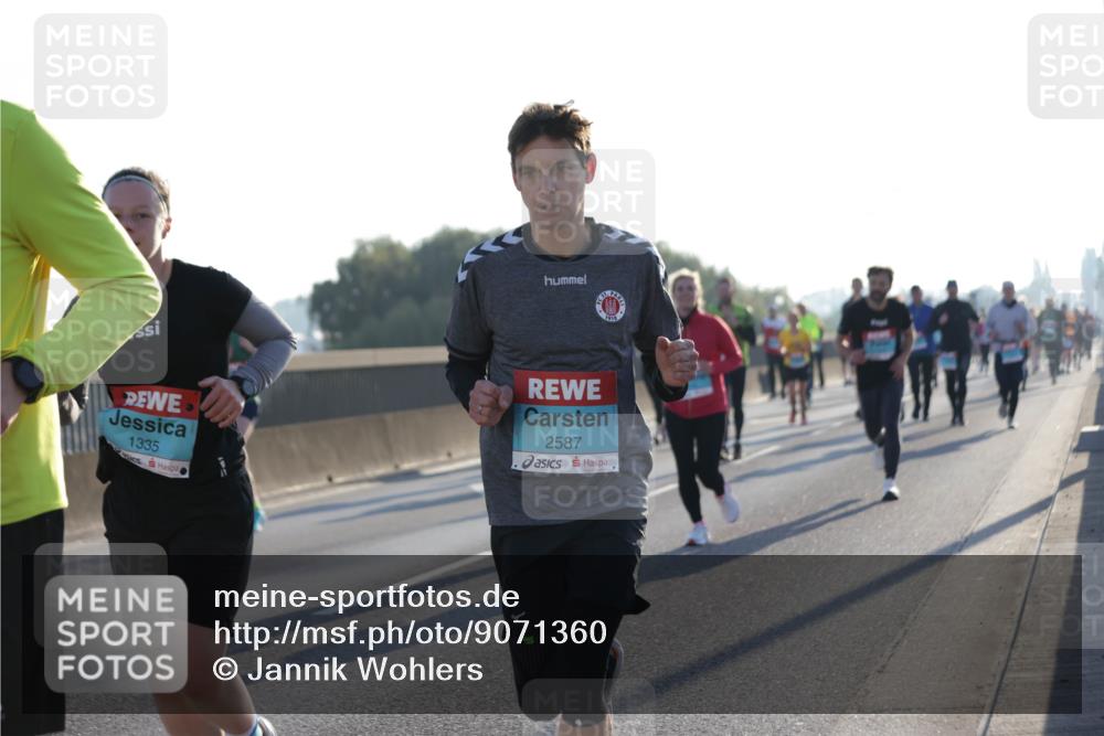 03.10.2025 - Köhlbrandbrückenlauf Jannik Wohlers http://msf.ph/oto/9071360 03.10.2025 09:17:50 Position 3 1335, 2587 meine-sportfotos.de