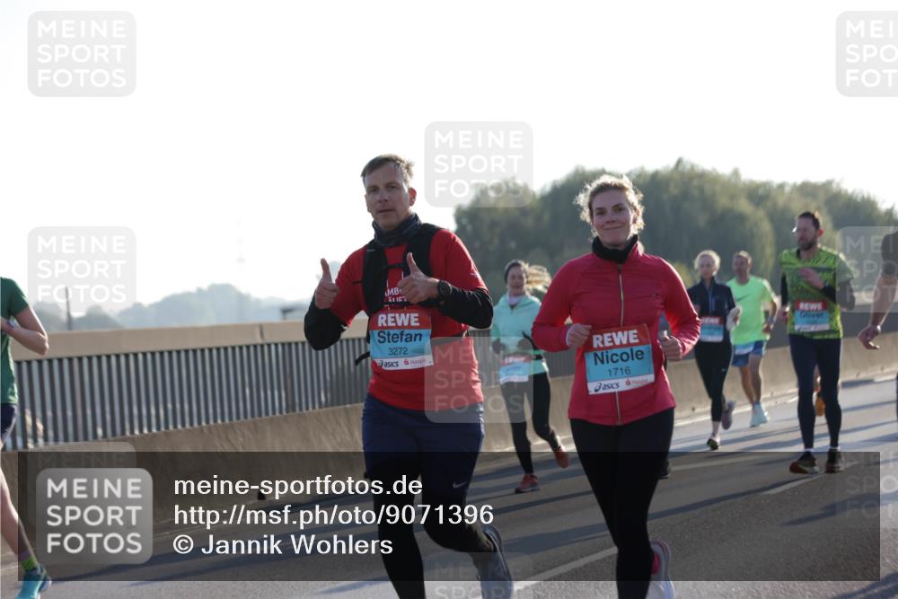 03.10.2025 - Köhlbrandbrückenlauf Jannik Wohlers http://msf.ph/oto/9071396 03.10.2025 09:17:51 Position 3 3272, 1716 meine-sportfotos.de