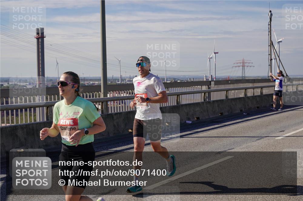 03.10.2025 - Köhlbrandbrückenlauf Michael Burmester http://msf.ph/oto/9071400 03.10.2025 12:36:19 Position 2 4123, 5966 meine-sportfotos.de