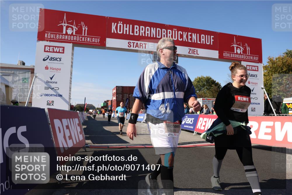 03.10.2025 - Köhlbrandbrückenlauf Lena Gebhardt http://msf.ph/oto/9071407 03.10.2025 13:36:42 Ziel 4974, 5199, 5278, 5585, 5767, 6023, 6825 meine-sportfotos.de