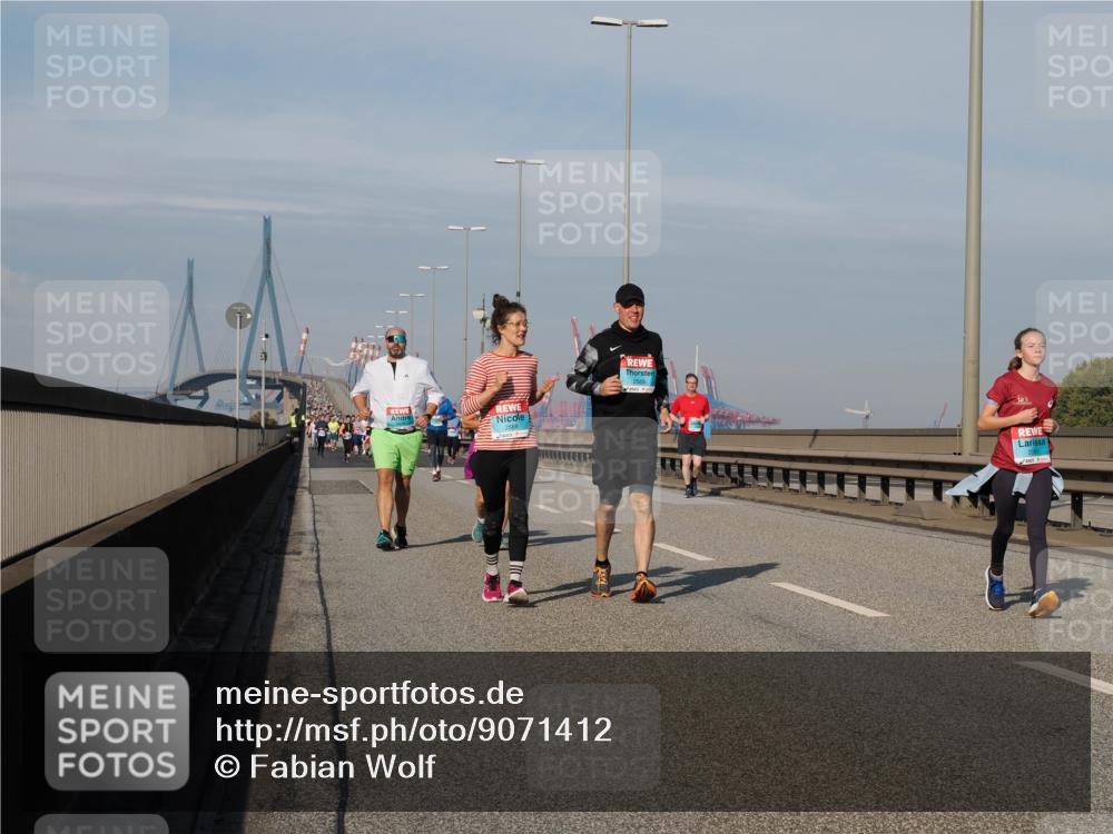 03.10.2025 - Köhlbrandbrückenlauf Fabian Wolf http://msf.ph/oto/9071412 03.10.2025 10:13:05 Position 3 2569 meine-sportfotos.de