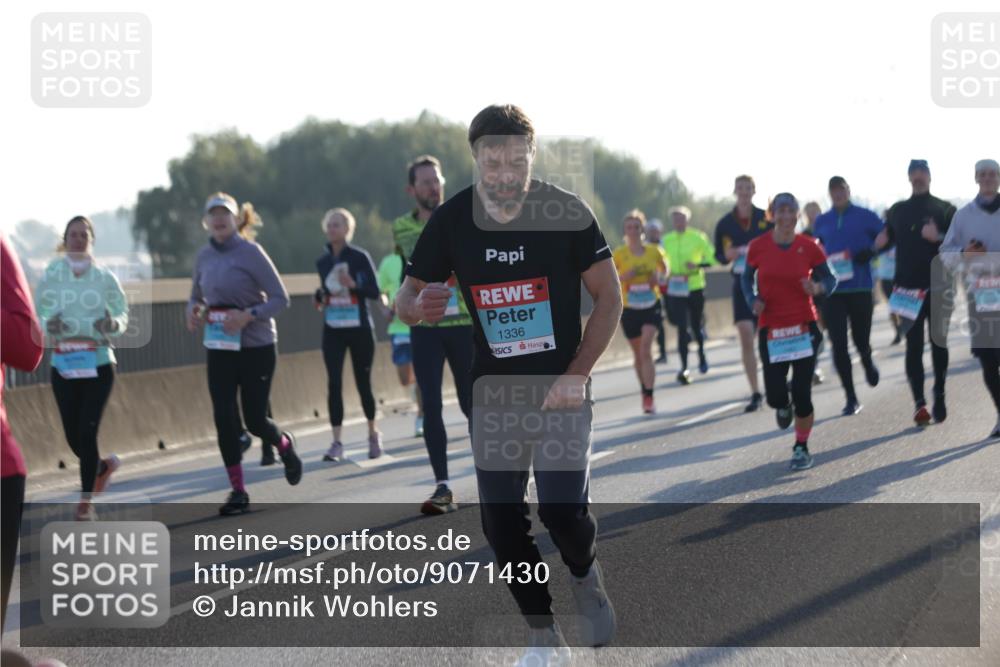 03.10.2025 - Köhlbrandbrückenlauf Jannik Wohlers http://msf.ph/oto/9071430 03.10.2025 09:17:52 Position 3 1336 meine-sportfotos.de