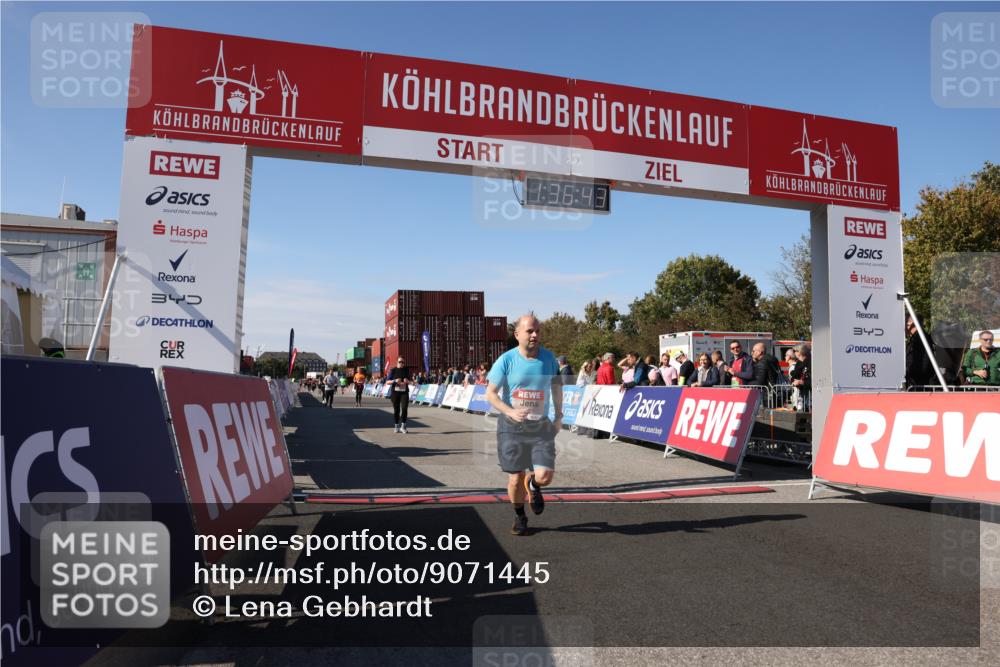 03.10.2025 - Köhlbrandbrückenlauf Lena Gebhardt http://msf.ph/oto/9071445 03.10.2025 13:36:44 Ziel 4974, 5199, 5278, 5585, 5767, 6023, 6825 meine-sportfotos.de