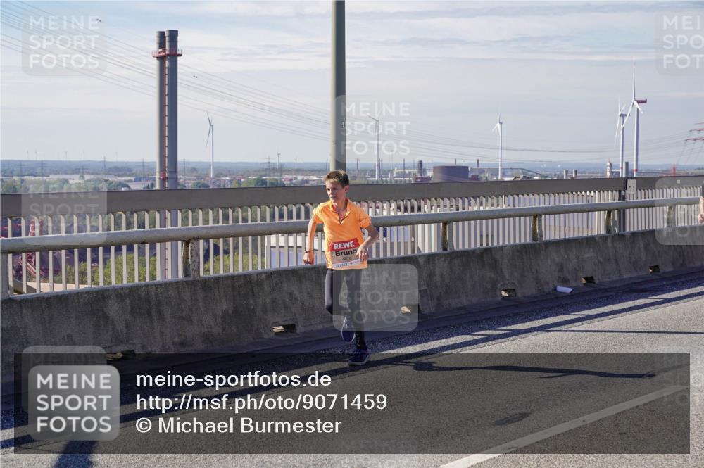 03.10.2025 - Köhlbrandbrückenlauf Michael Burmester http://msf.ph/oto/9071459 03.10.2025 12:36:30 Position 2 4478 meine-sportfotos.de
