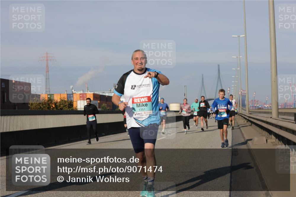 03.10.2025 - Köhlbrandbrückenlauf Jannik Wohlers http://msf.ph/oto/9071474 03.10.2025 09:49:43 Position 3 1351 meine-sportfotos.de