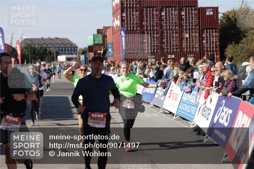 03.10.2025 - Köhlbrandbrückenlauf Jannik Wohlers http://msf.ph/oto/9071497 03.10.2025 13:15:08 Ziel 4090, 4232, 4244, 4282, 4784, 5173, 5186, 5737, 6128, 6129, 6189, 6249, 6252, 6370, 6454, 6591, 6810 meine-sportfotos.de