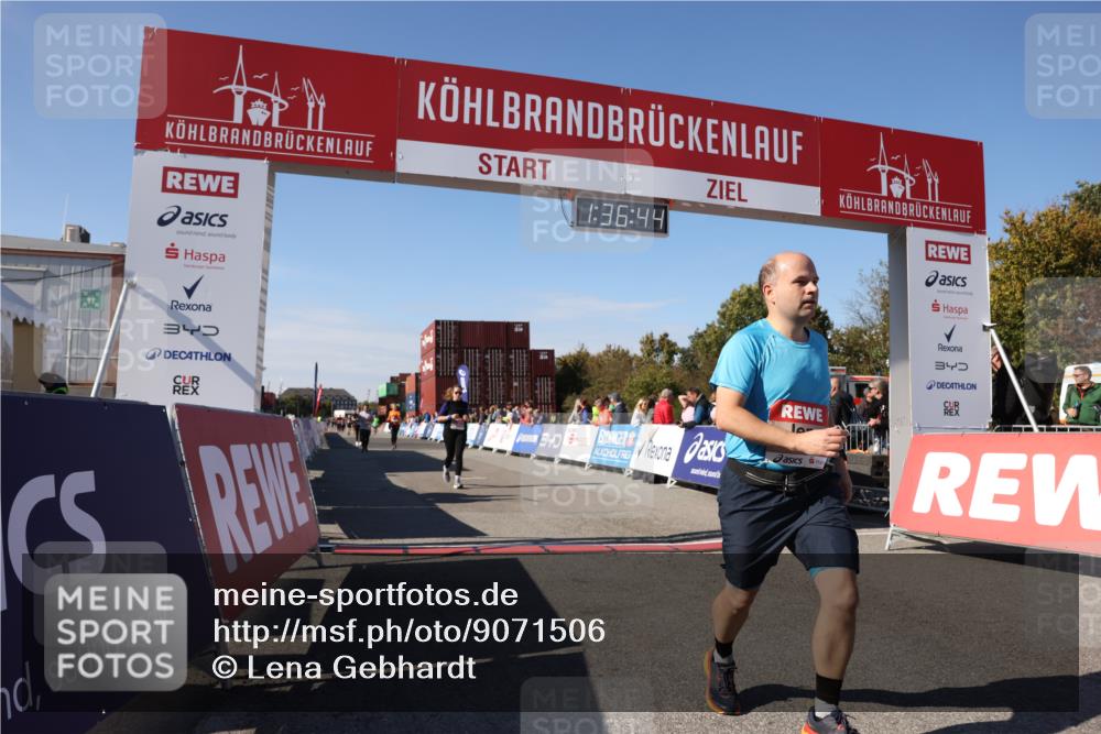 03.10.2025 - Köhlbrandbrückenlauf Lena Gebhardt http://msf.ph/oto/9071506 03.10.2025 13:36:45 Ziel 4974, 5199, 5585, 5767, 5808, 6023, 6825 meine-sportfotos.de
