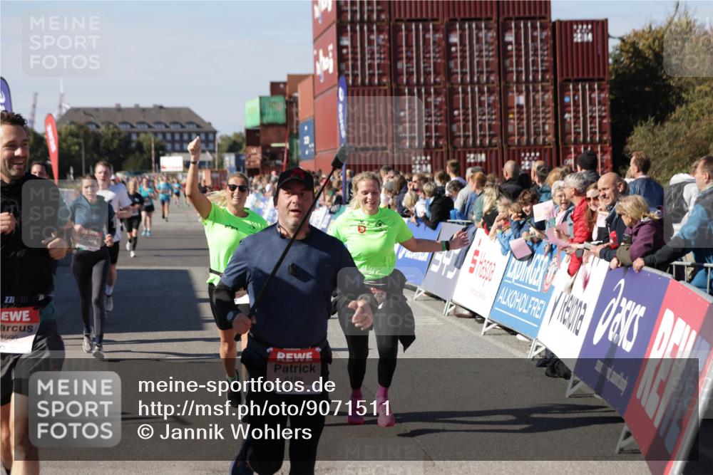 03.10.2025 - Köhlbrandbrückenlauf Jannik Wohlers http://msf.ph/oto/9071511 03.10.2025 13:15:09 Ziel 4090, 4244, 4282, 4784, 5173, 5186, 5737, 6128, 6189, 6249, 6252, 6370, 6454, 6591, 6810 meine-sportfotos.de