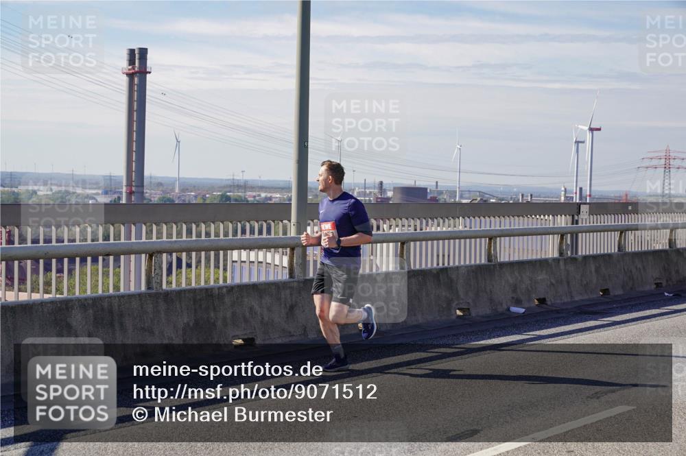 03.10.2025 - Köhlbrandbrückenlauf Michael Burmester http://msf.ph/oto/9071512 03.10.2025 12:36:33 Position 2  meine-sportfotos.de